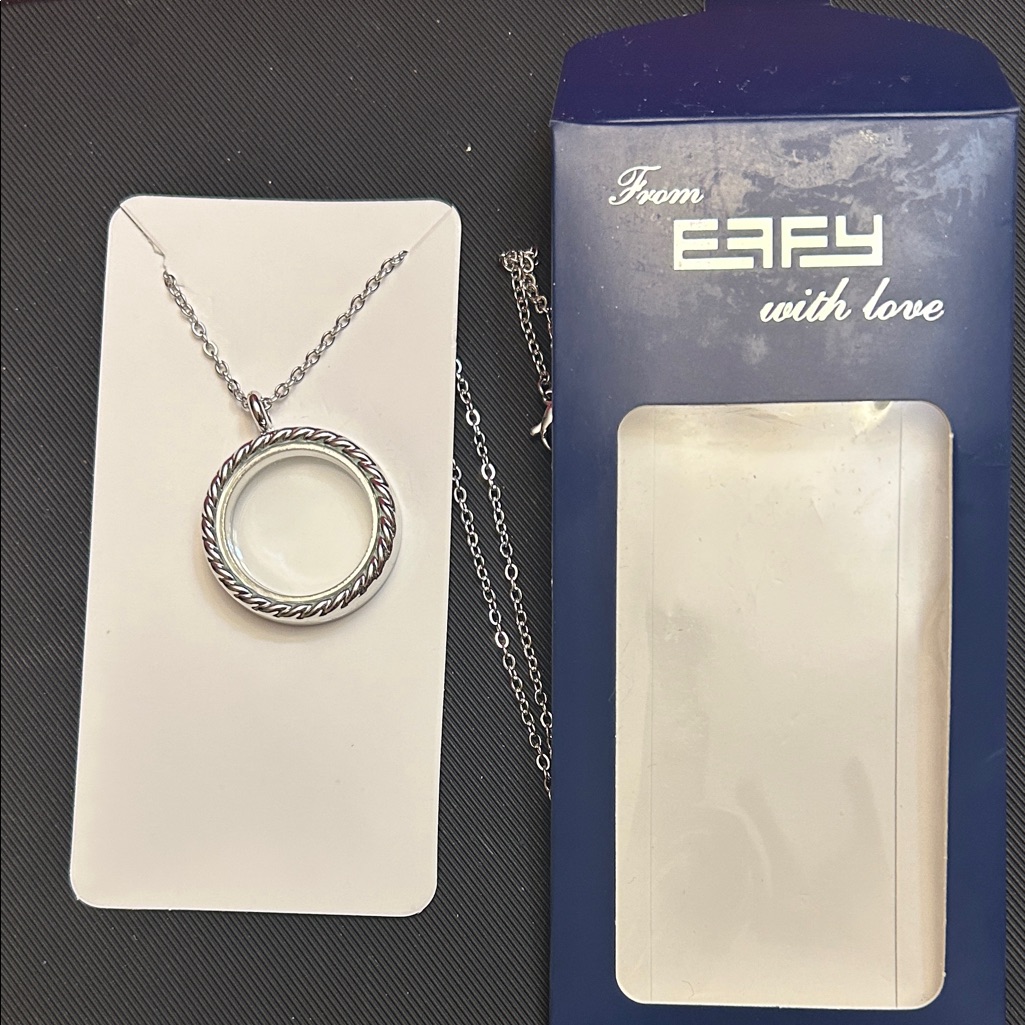 Efy Silver Pendant Necklace 25$